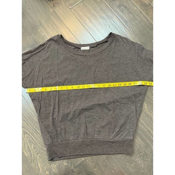 Woman’s top - Picture 4 of 6